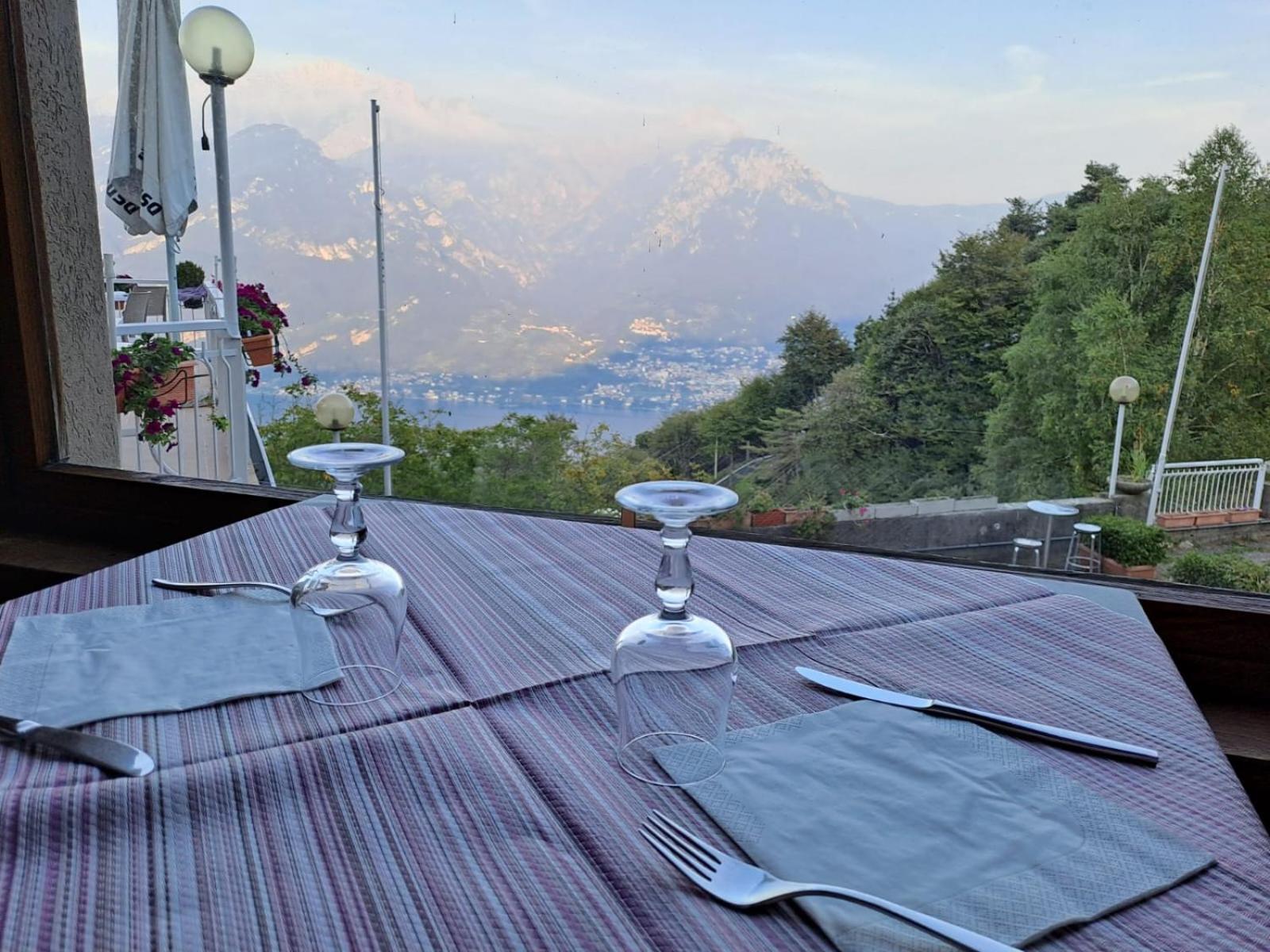 Provinciale 79 Hotel Magreglio ภายนอก รูปภาพ