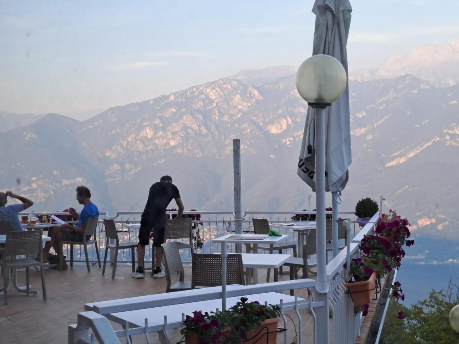 Provinciale 79 Hotel Magreglio ภายนอก รูปภาพ