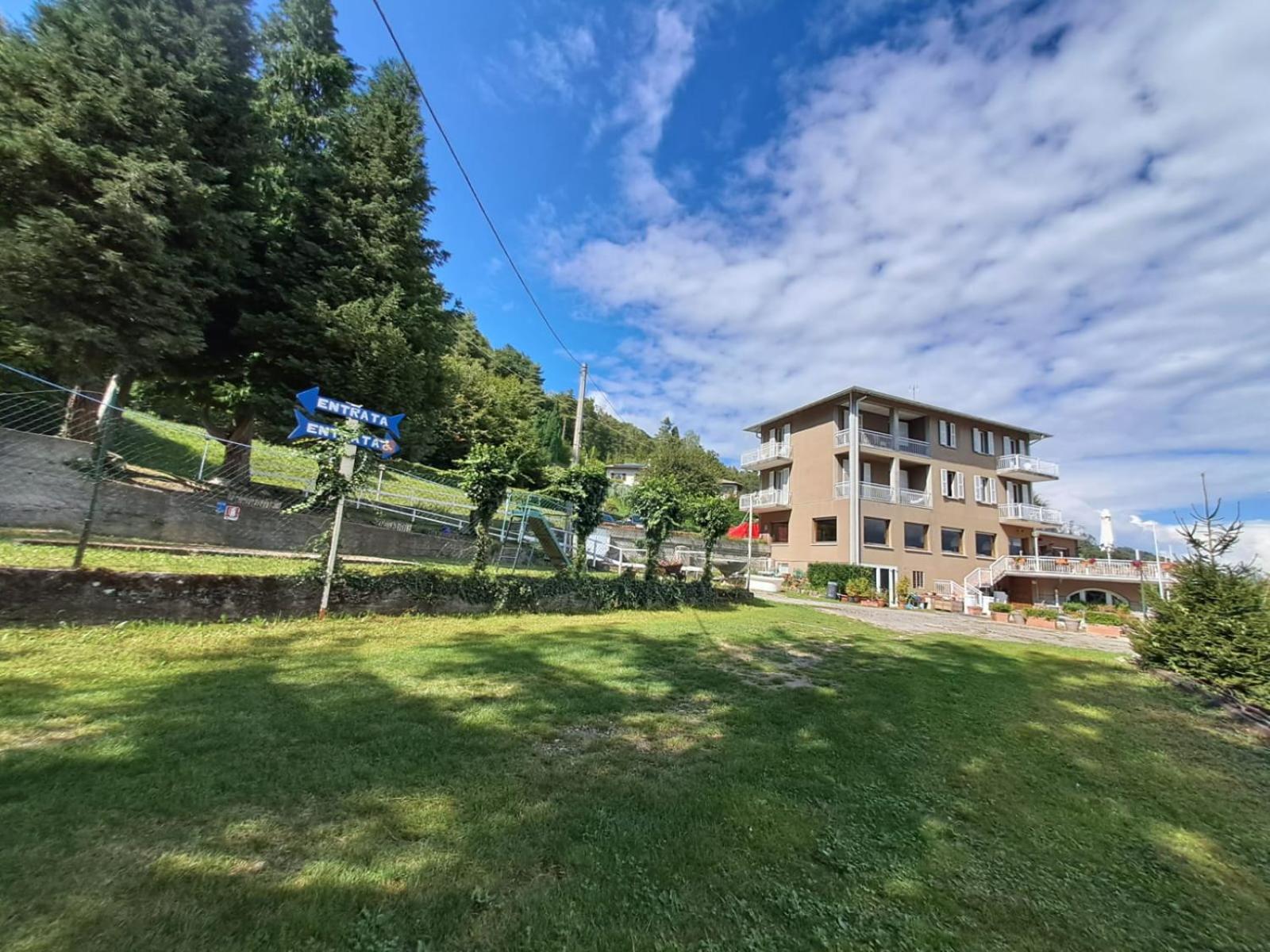 Provinciale 79 Hotel Magreglio ภายนอก รูปภาพ