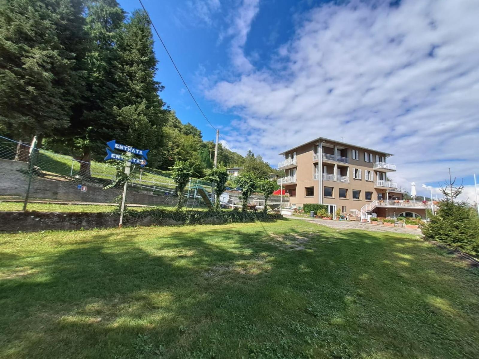 Provinciale 79 Hotel Magreglio ภายนอก รูปภาพ
