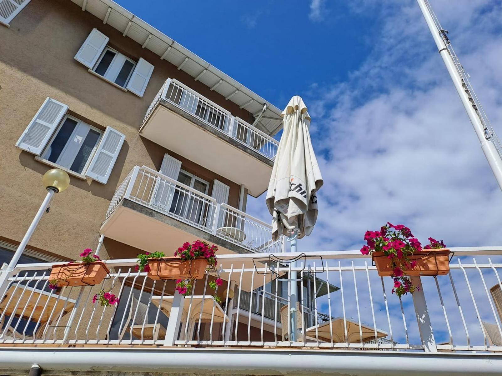 Provinciale 79 Hotel Magreglio ภายนอก รูปภาพ